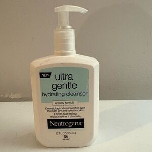Neutrogena Ultra Gentle Hydrating Cleanser Creamy Formula, 12oz